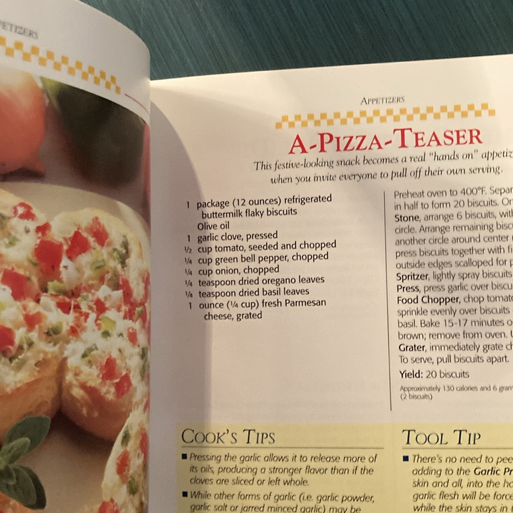 COOKBOOK PAMPERED CHEF STONEWARE EXCELLENT CONDITION - Picture 4 of 8